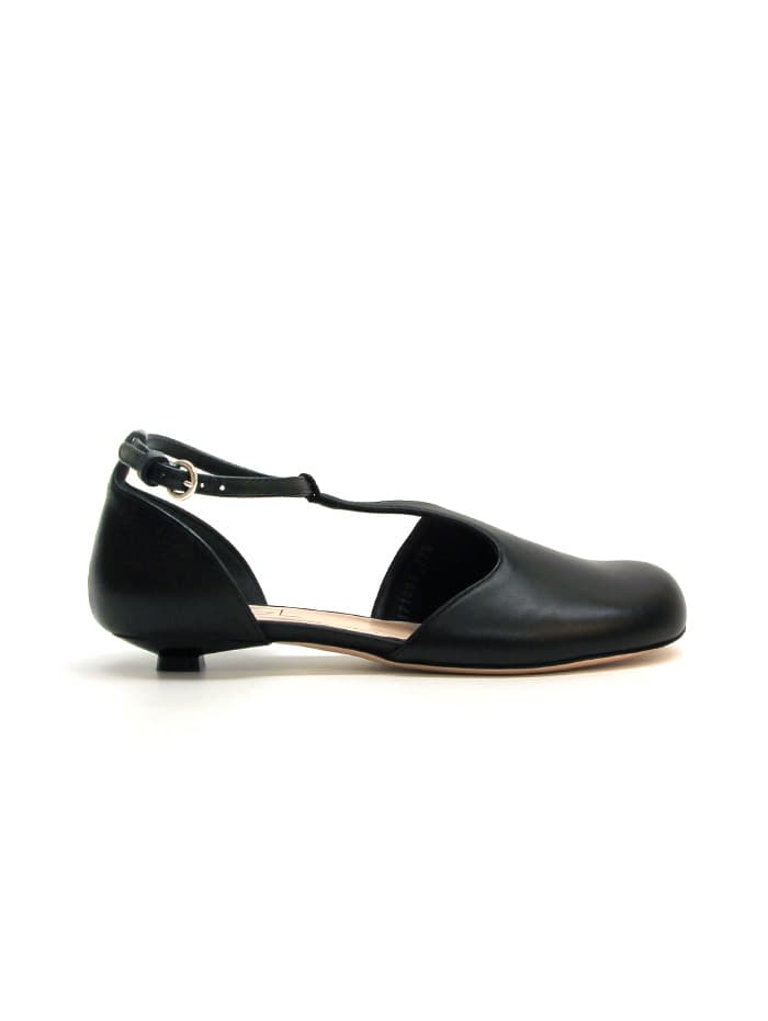 AGL shoes